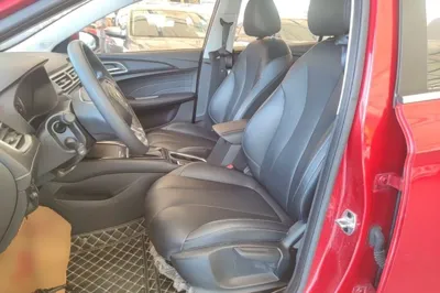 Roewe i5