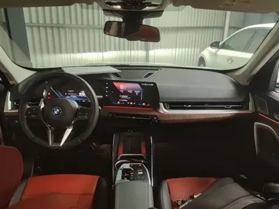 BMW iX1