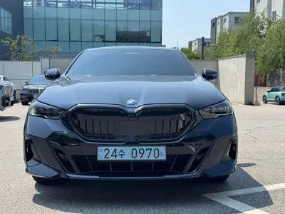 BMW i5
