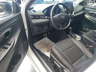 Toyota Yaris L