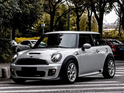 MINI Mini JCW