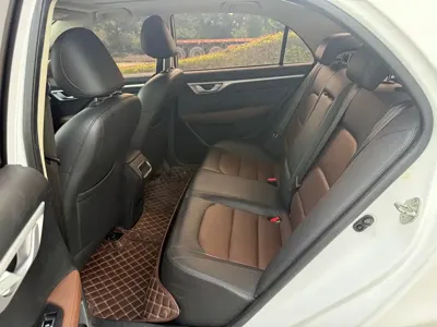 Geely Vision