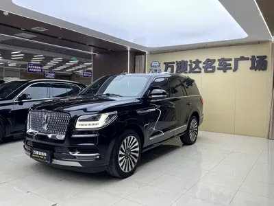 Lincoln Navigator