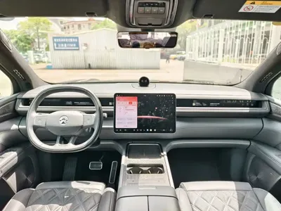 Nio ES8