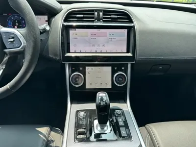 Jaguar XEL