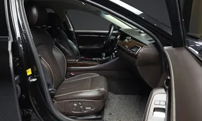 Genesis EQ900