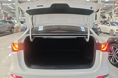 Roewe i5