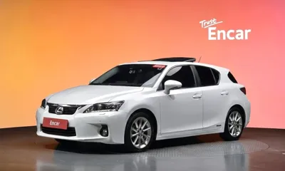 Lexus CT200h