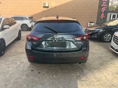 Mazda 3 Axela