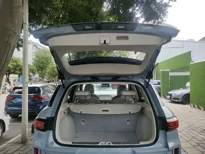 Geely ICON