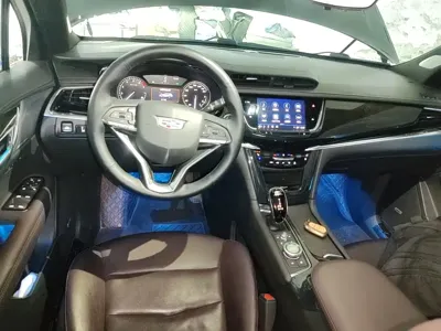 Cadillac XT6