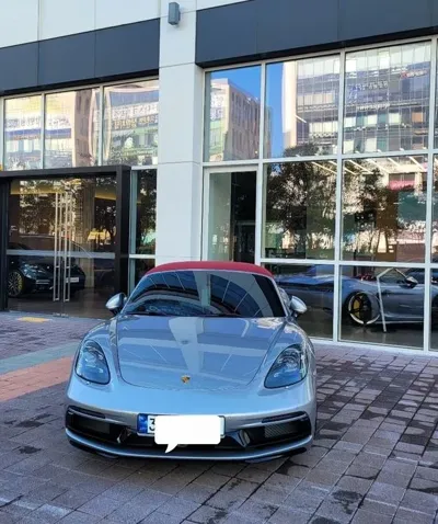 Porsche 718