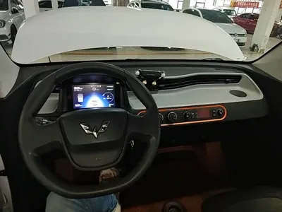 Wuling MINIEV
