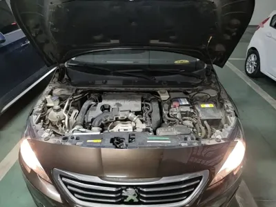 Peugeot 408