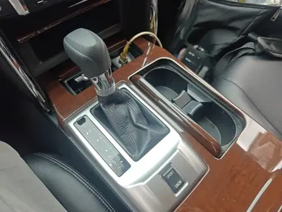 Toyota Reiz