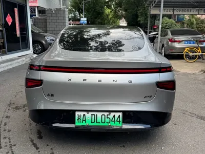 Xpeng P7