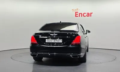 Genesis EQ900