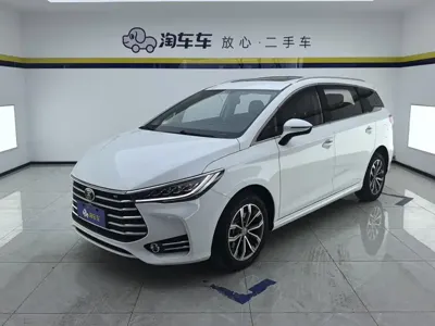 BYD MAX