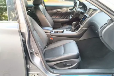 Infiniti Q50L