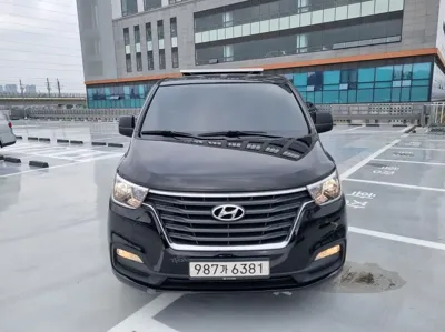 Hyundai Starex