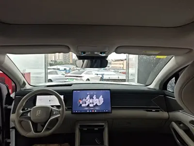 BYD 唐L