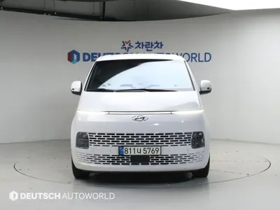 Hyundai Staria
