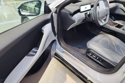 Nio ET5T