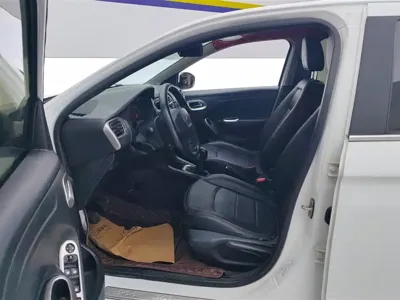 Peugeot 301
