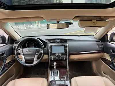Toyota Reiz