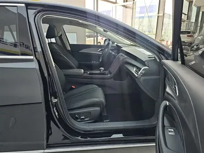 Hongqi Hongqi H5
