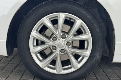 Roewe i5