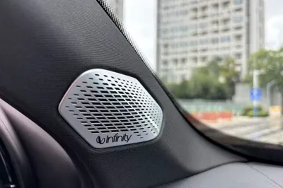 Geely Galaxy L7