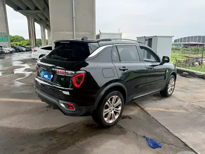 Lynk & Co 01