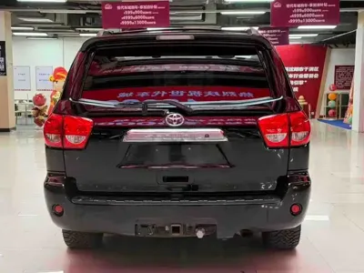 Toyota Sequoia