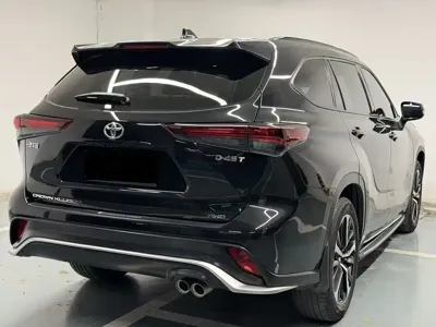 Toyota Crown Kluger