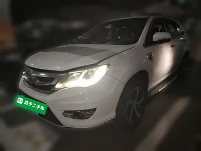 BYD S7