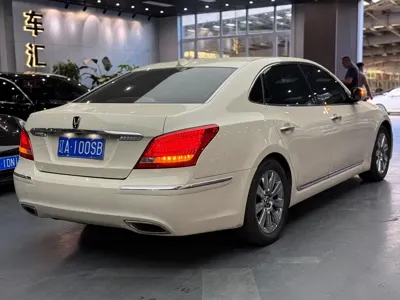 Hyundai Equus