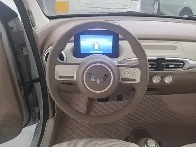 Wuling MINIEV