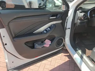 WEY Wey VV6