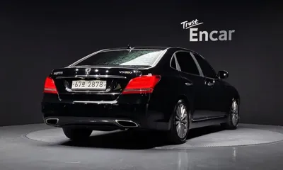 Hyundai Equus