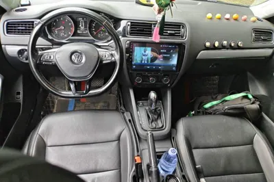 Volkswagen Sagitar