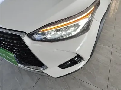 Toyota Yaris L