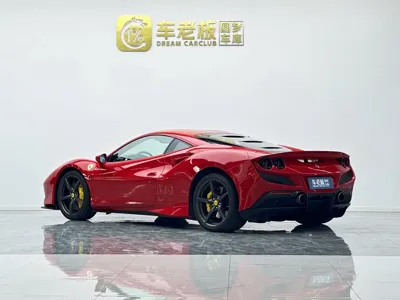 Ferrari F8