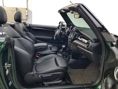 MINI Cooper Convertible