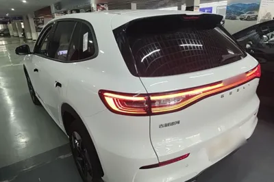 Geely Galaxy E5