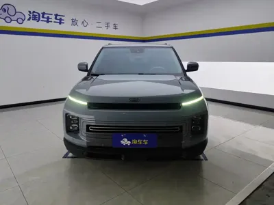 Geely ICON