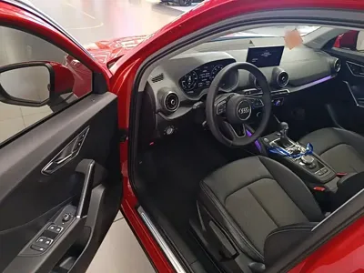 Audi Q2L e-tron