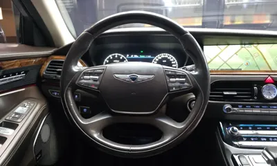 Genesis EQ900