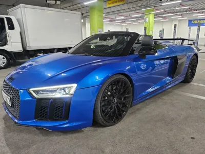 Audi R8