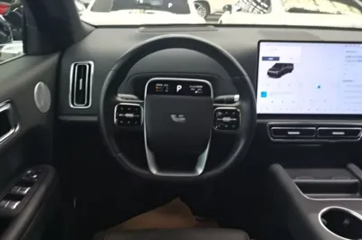 Li Auto L9